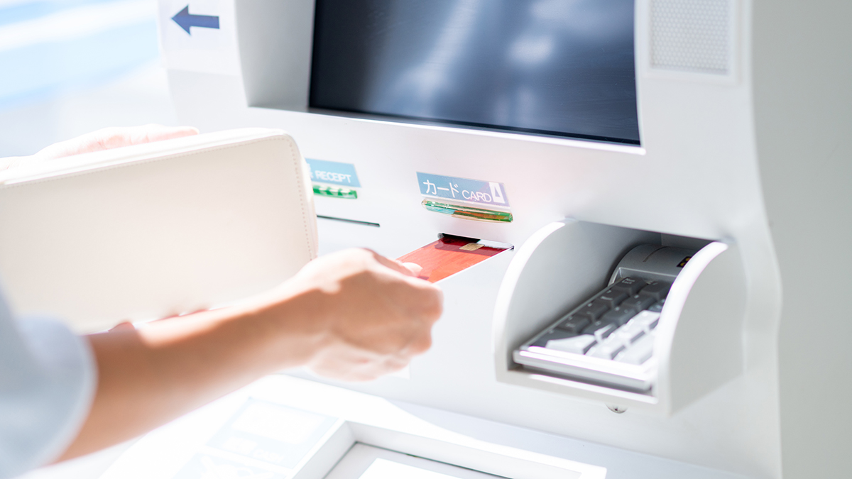 クレジットカードとキャッシュカードの違いは？機能や特徴、一体型カードについて解説：三井住友銀行